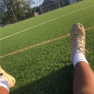 Meet your Posher, Efren